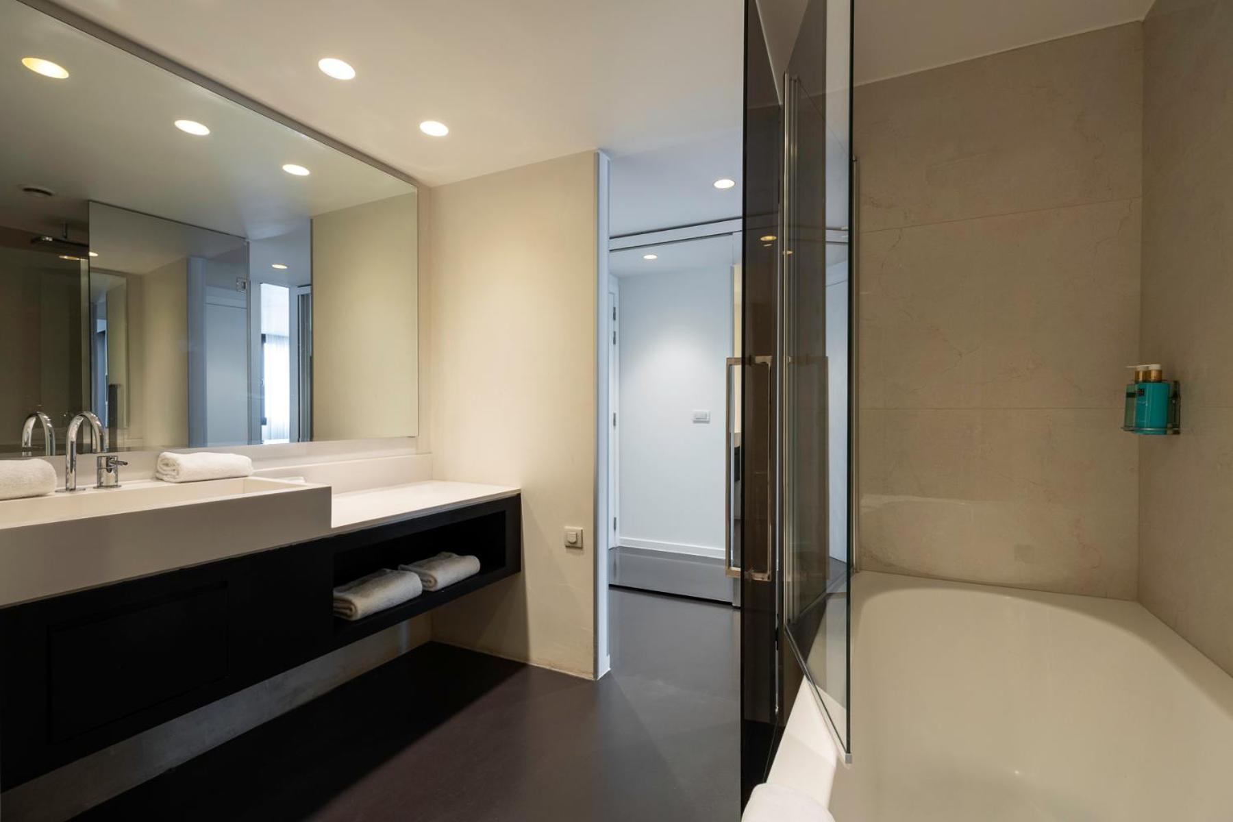 B-Aparthotel Regent Брюссель Экстерьер фото