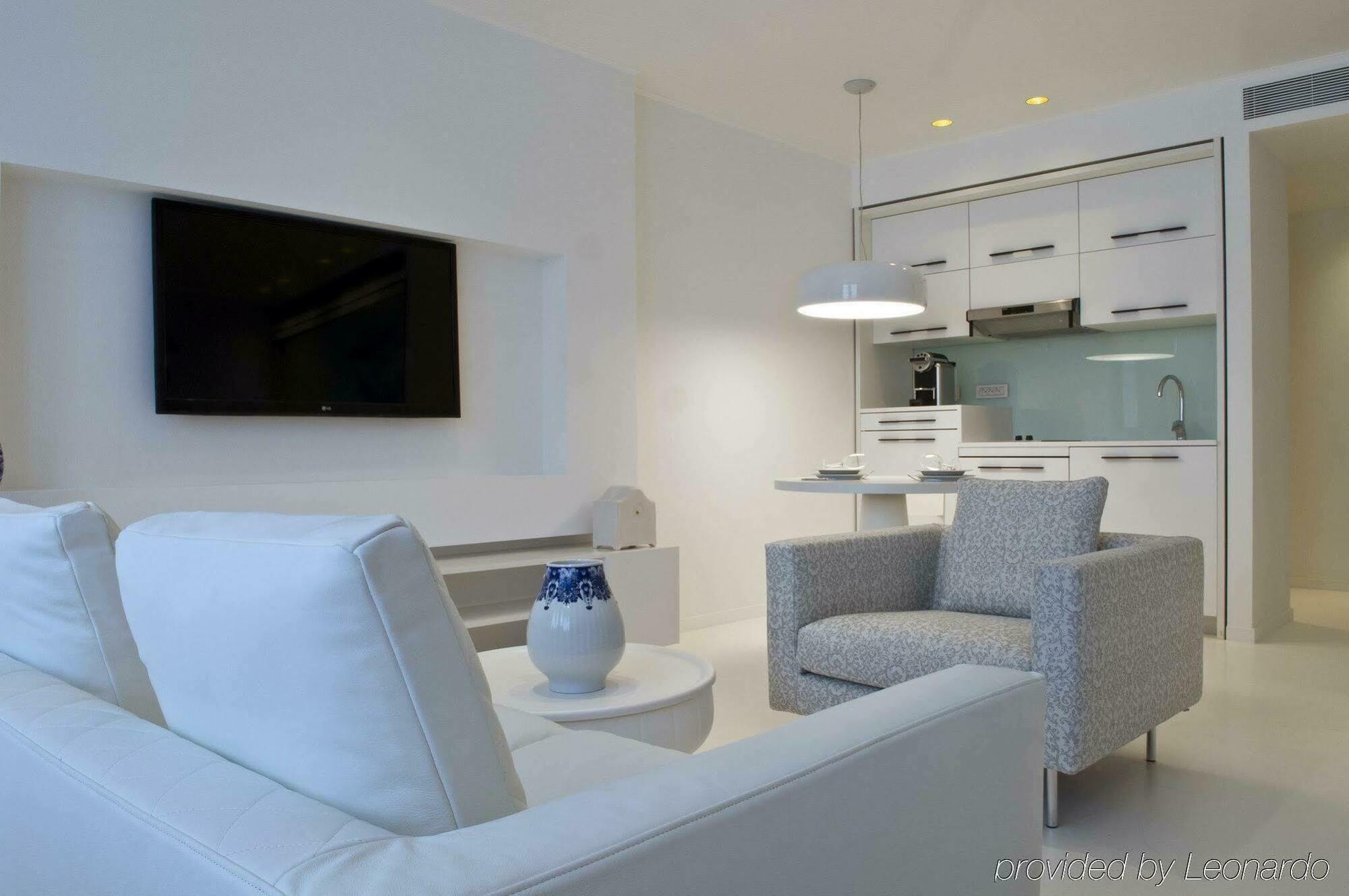 B-Aparthotel Regent Брюссель Экстерьер фото